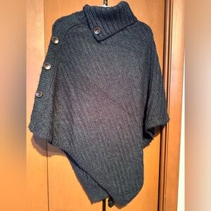 Women’s Sweater Poncho, one size